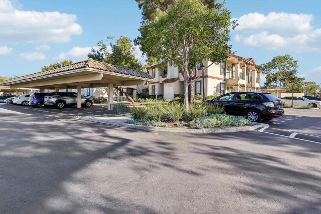 10878 Sabre Hill Dr. 294, San Diego, CA 92128