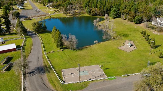 3800 Dogwood Ln, Placerville, CA 95667
