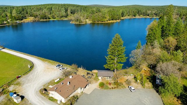 3800 Dogwood Ln, Placerville, CA 95667