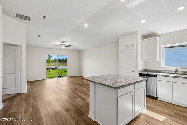 8941 ANGELS LANDING Court, Jacksonville, FL 32234