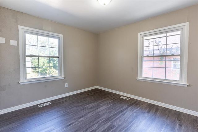 3129 NW 41st Street, Warr Acres, OK 73112