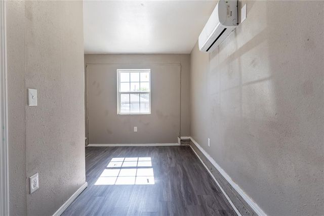 3129 NW 41st Street, Warr Acres, OK 73112