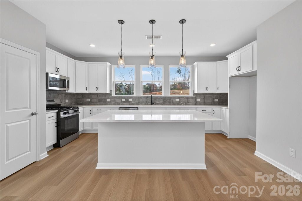 212 Ferebee Place BRX0085, Charlotte, NC 28213