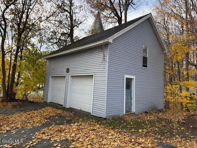 725 Snyders Corners Road, Poestenkill, NY 12140