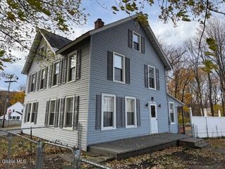 725 Snyders Corners Road, Poestenkill, NY 12140