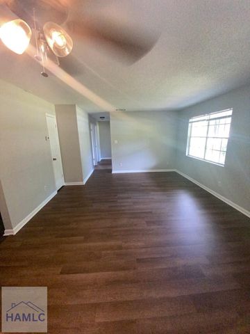 228 Pointe South Drive, Hinesville, GA 31313