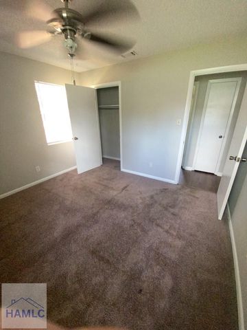 228 Pointe South Drive, Hinesville, GA 31313