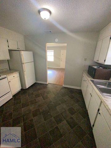 228 Pointe South Drive, Hinesville, GA 31313