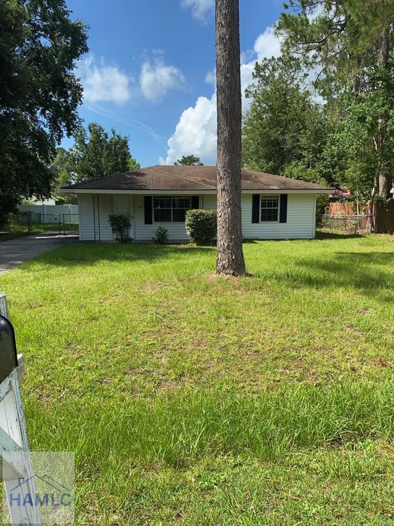 228 Pointe South Drive, Hinesville, GA 31313