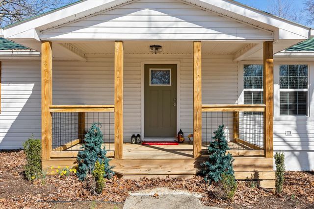 120 Dennis Road, Trenton, GA 30752