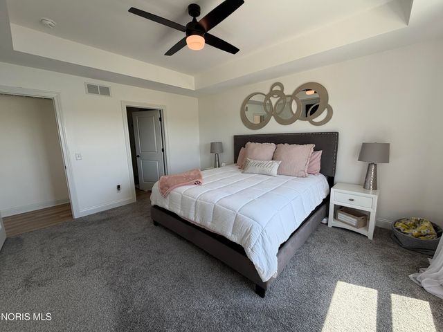 1403 Roberts Circle, Waterville, OH 43566