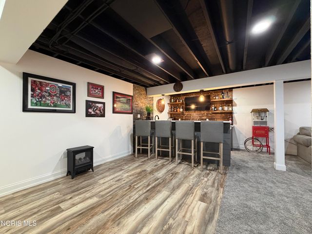 1403 Roberts Circle, Waterville, OH 43566