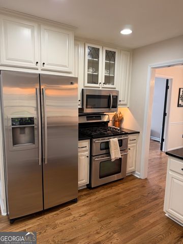 3030 Wellcrest Drive NW, Kennesaw, GA 30152