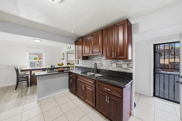 5260 La Paz Drive, San Diego, CA 92114