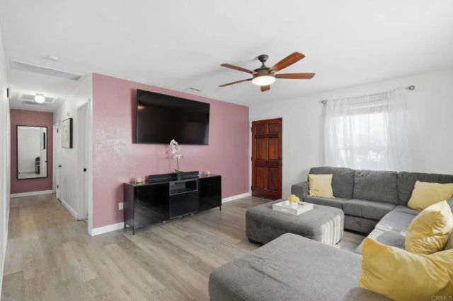 5260 La Paz Drive, San Diego, CA 92114