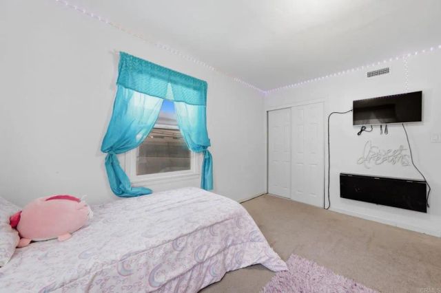 5260 La Paz Drive, San Diego, CA 92114