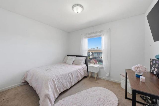 5260 La Paz Drive, San Diego, CA 92114