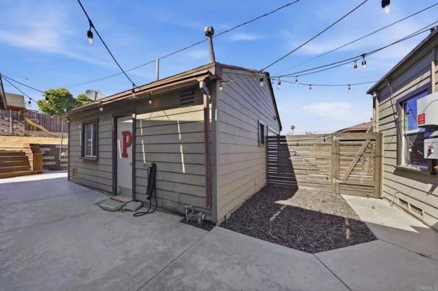 5260 La Paz Drive, San Diego, CA 92114