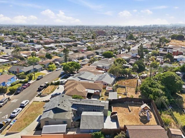 5260 La Paz Drive, San Diego, CA 92114