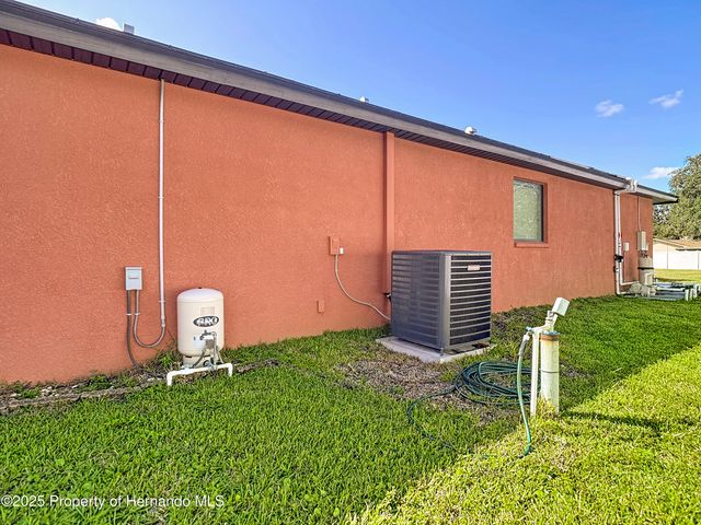 422 Challice Drive, Spring Hill, FL 34609