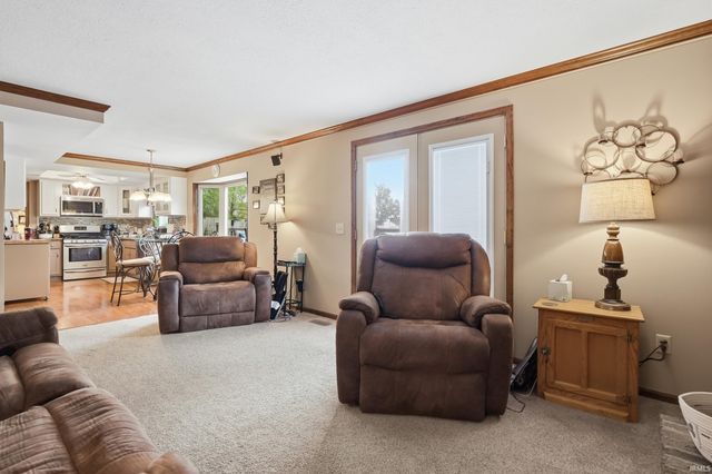 6821 Thamesford Drive, Fort Wayne, IN 46835