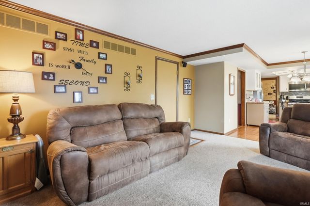 6821 Thamesford Drive, Fort Wayne, IN 46835