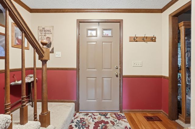 6821 Thamesford Drive, Fort Wayne, IN 46835