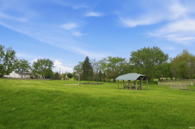 6821 Thamesford Drive, Fort Wayne, IN 46835