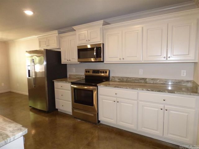 105 Kapalua Cove, Haskell, AR 72015
