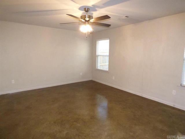 105 Kapalua Cove, Haskell, AR 72015