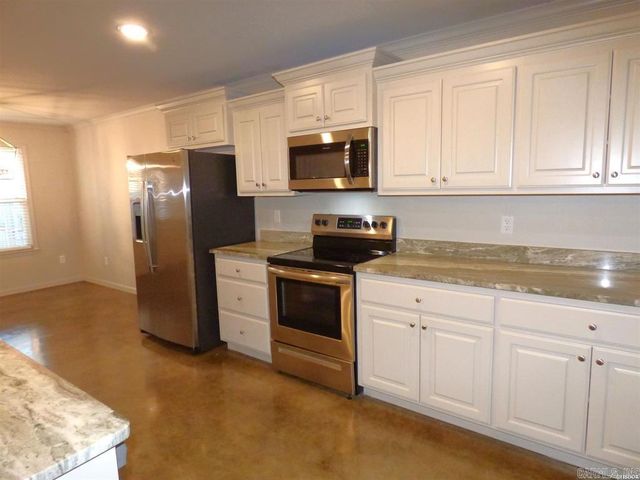 105 Kapalua Cove, Haskell, AR 72015
