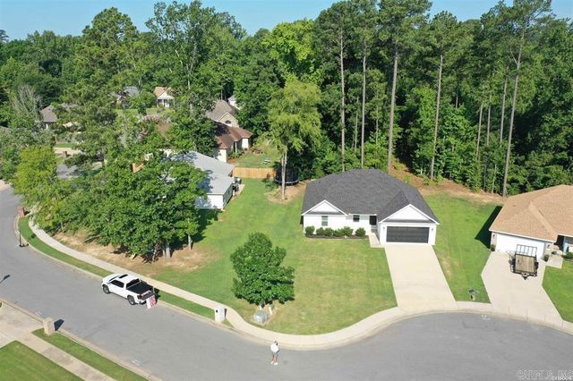 105 Kapalua Cove, Haskell, AR 72015
