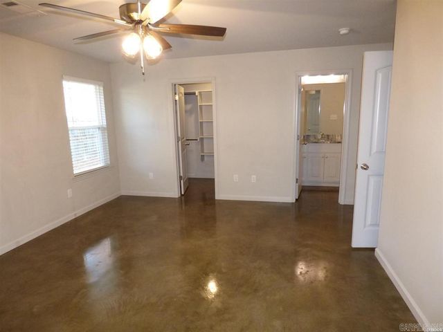 105 Kapalua Cove, Haskell, AR 72015