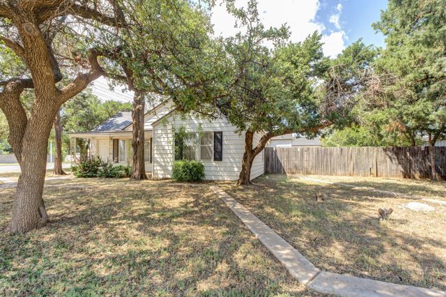 2420 39th Street, Lubbock, TX 79412