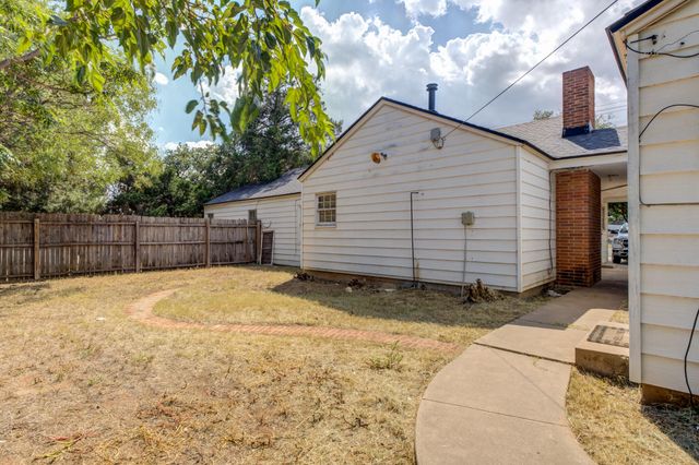 2420 39th Street, Lubbock, TX 79412