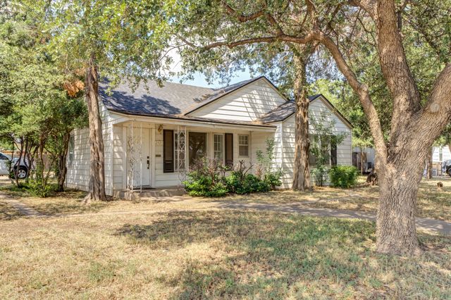 2420 39th Street, Lubbock, TX 79412