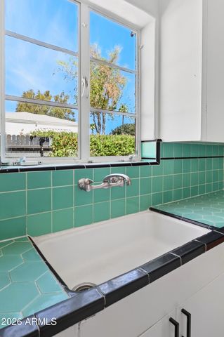 1702 N 15TH Avenue, Phoenix, AZ 85007