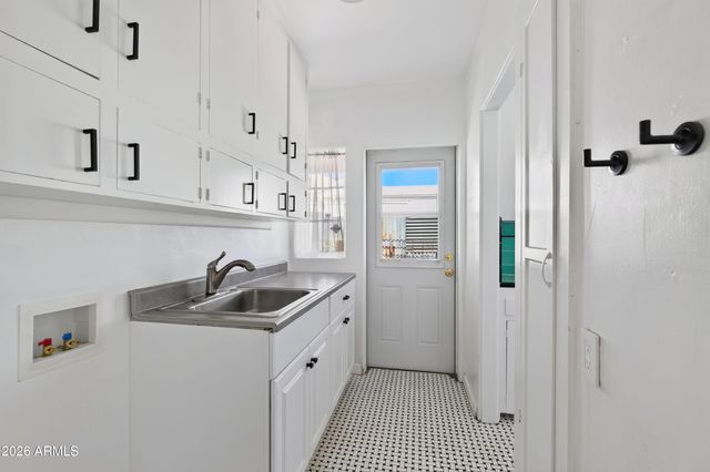 1702 N 15TH Avenue, Phoenix, AZ 85007