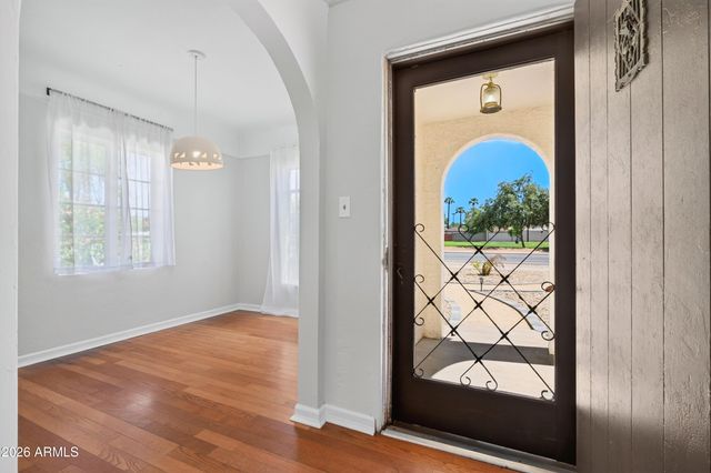 1702 N 15TH Avenue, Phoenix, AZ 85007