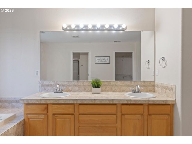 3316 Nw 130TH Cir, Vancouver, WA 98685