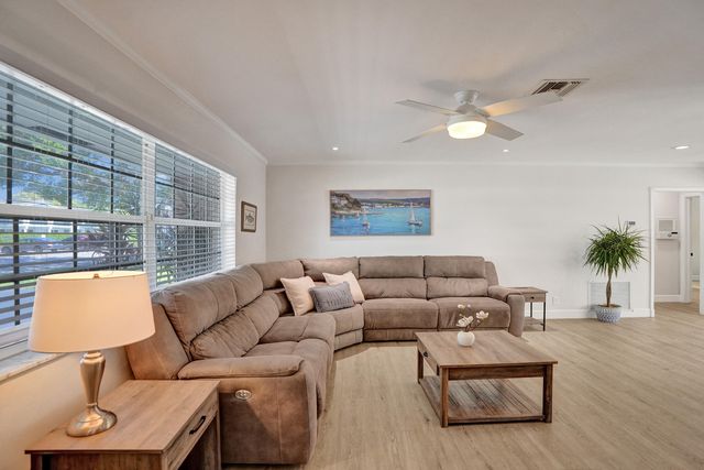 3930 NE 21st Avenue, Fort Lauderdale, FL 33308