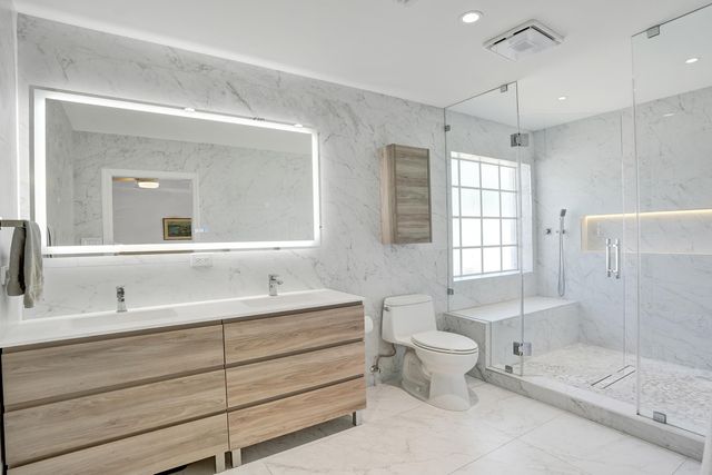3930 NE 21st Avenue, Fort Lauderdale, FL 33308