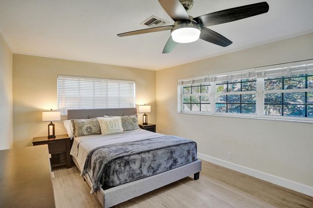 3930 NE 21st Avenue, Fort Lauderdale, FL 33308