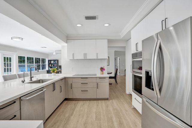 3930 NE 21st Avenue, Fort Lauderdale, FL 33308