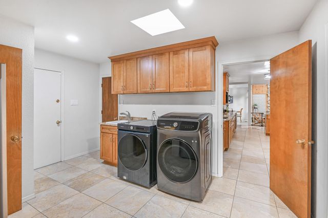 13501 Cedarbrook Avenue NE, Albuquerque, NM 87111
