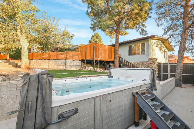 13501 Cedarbrook Avenue NE, Albuquerque, NM 87111