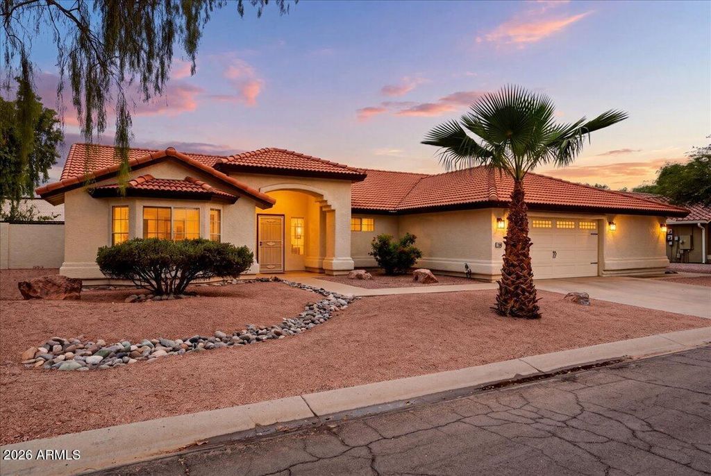 1230 E CLEARVIEW Drive, Casa Grande, AZ 85122 — exterior