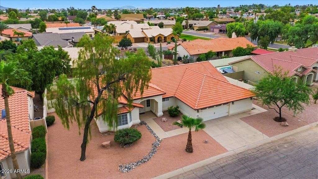 1230 E CLEARVIEW Drive, Casa Grande, AZ 85122 — photo 2