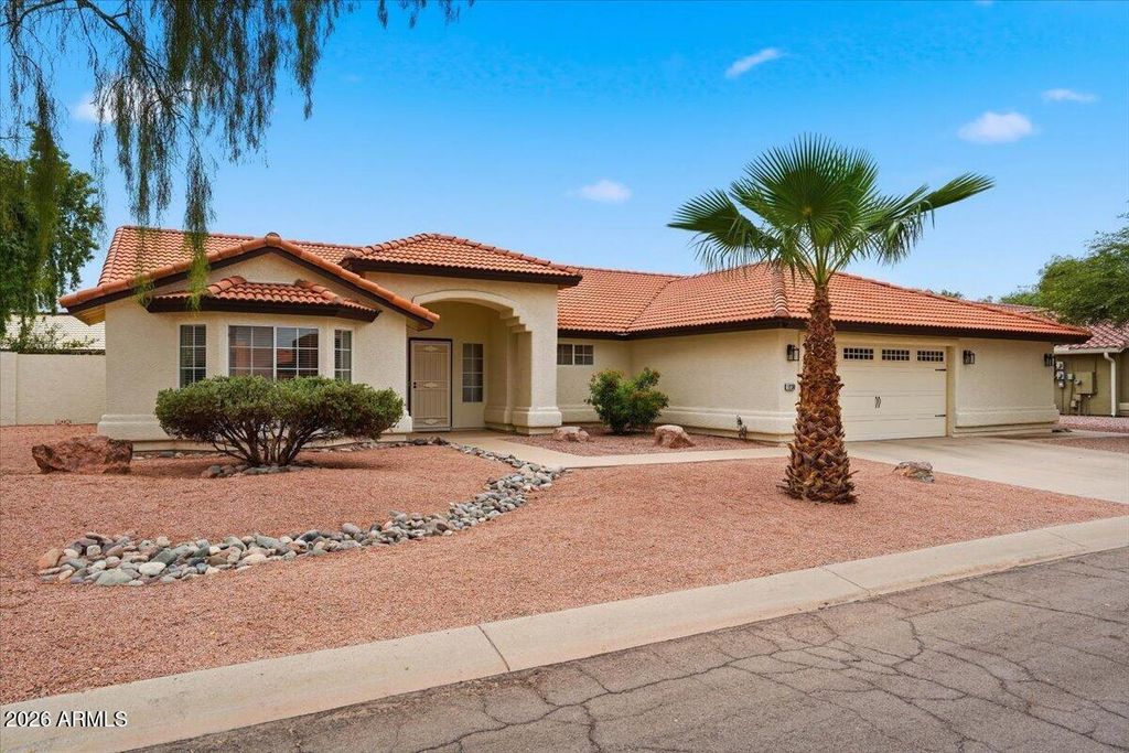 1230 E CLEARVIEW Drive, Casa Grande, AZ 85122 — photo 3