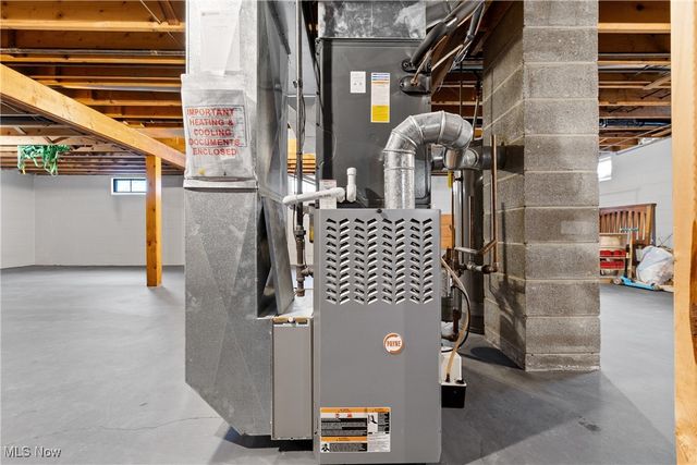 1482 Whittier Street NE, Canton, OH 44721